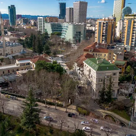 Kevin's 102 - Tirane, Albania Appartement