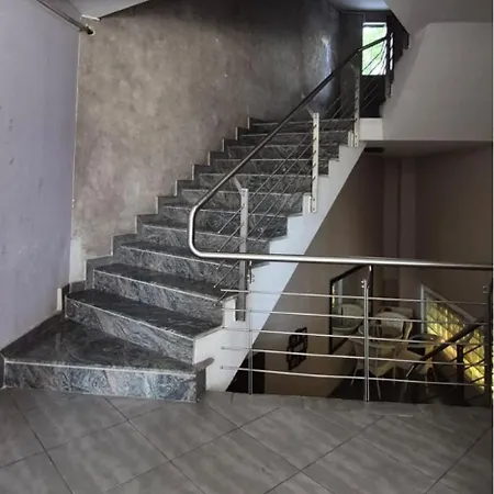 Kevin's 102 - Tirane, Albania Appartamento Tirana